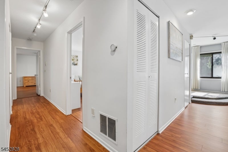 37 Cerone Ct
