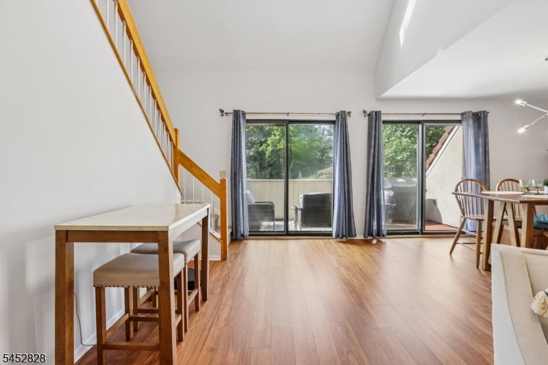 37 Cerone Ct