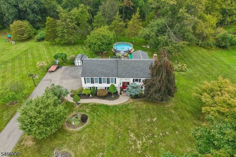 7 Weavers Ln
