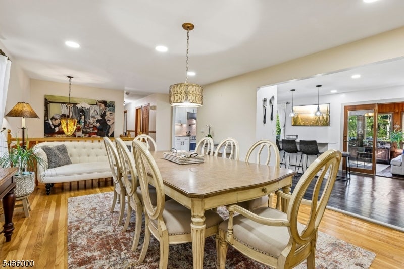 7 Weavers Ln