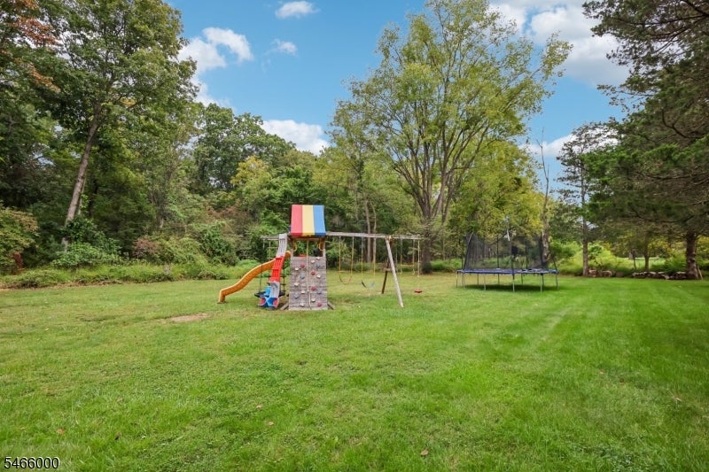 7 Weavers Ln
