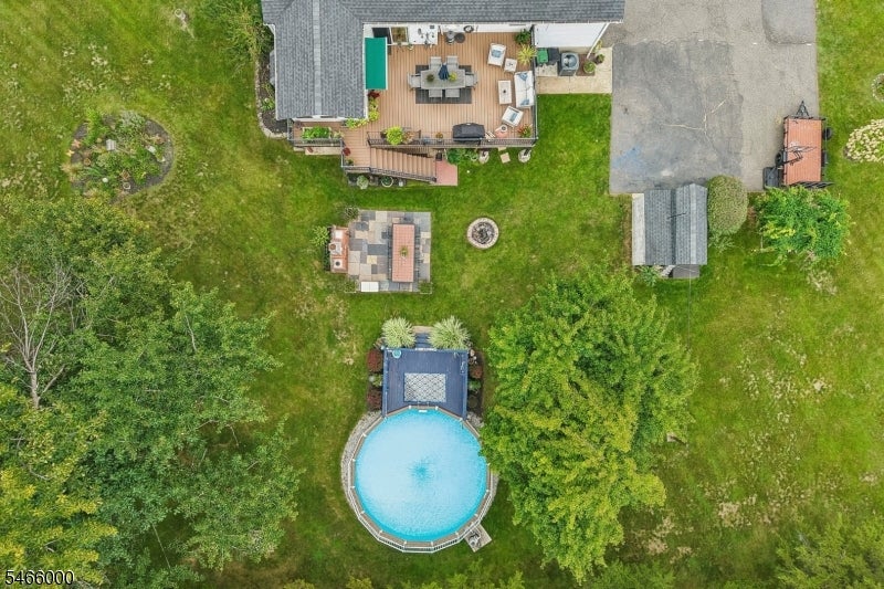 7 Weavers Ln