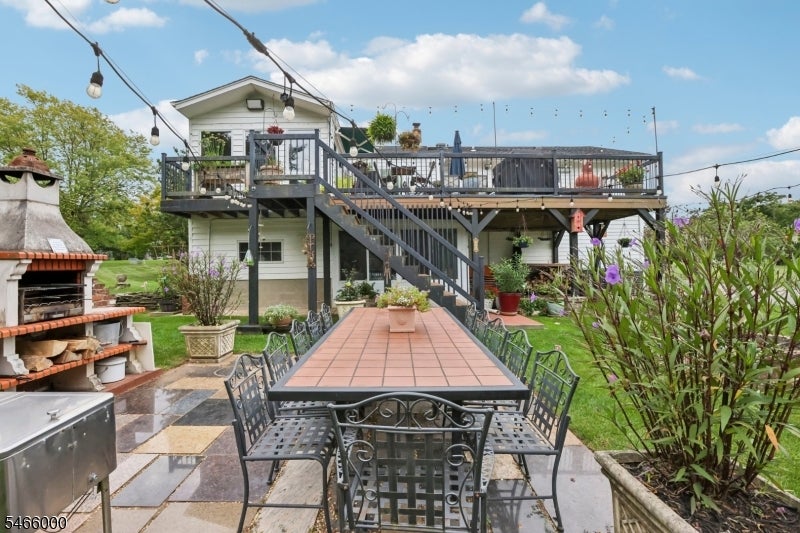 7 Weavers Ln