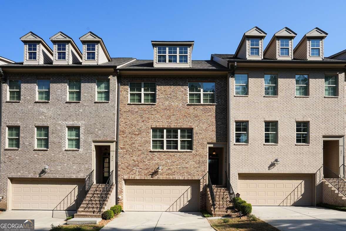 327 Benson Manor Circle SE