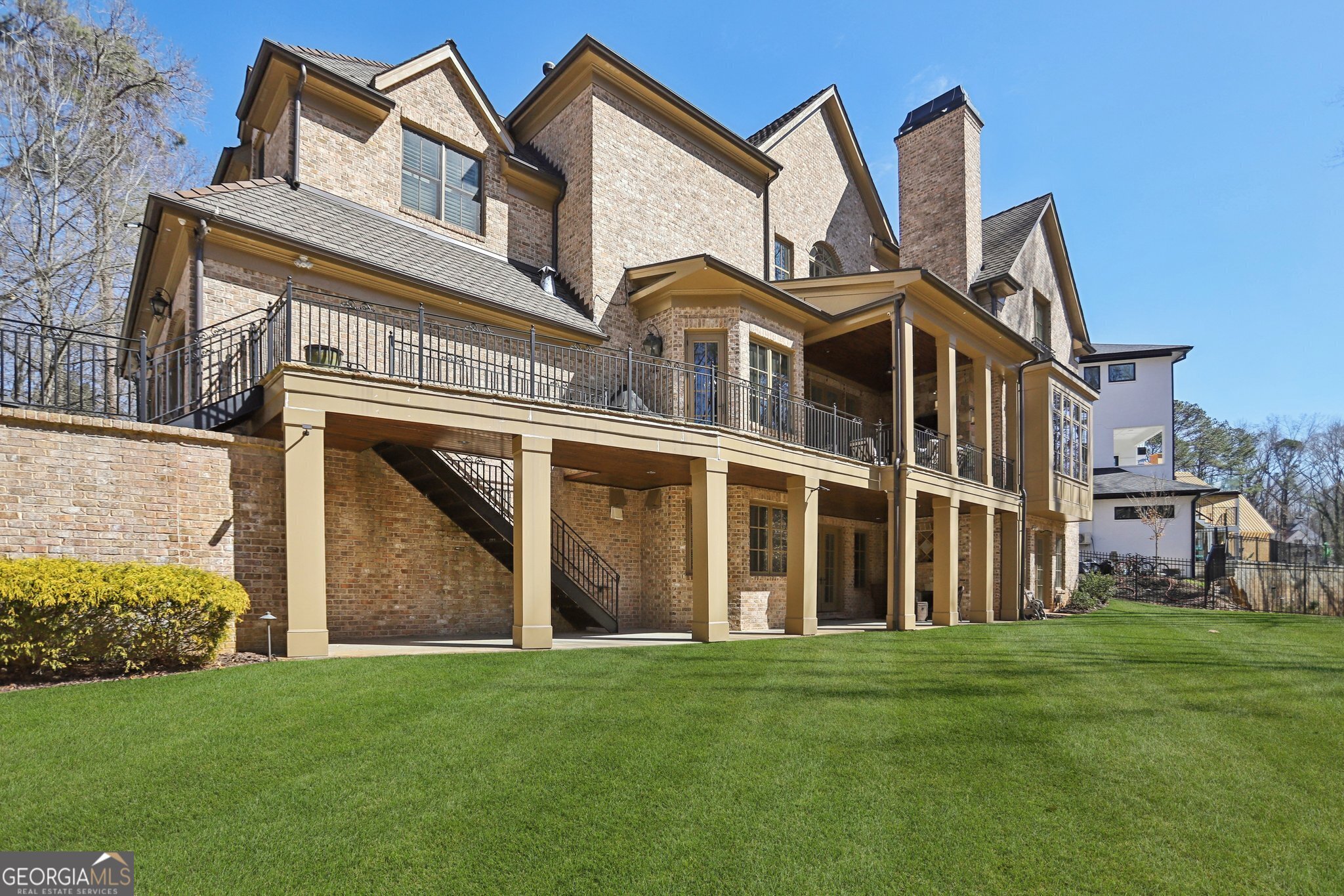 440 Belada Boulevard