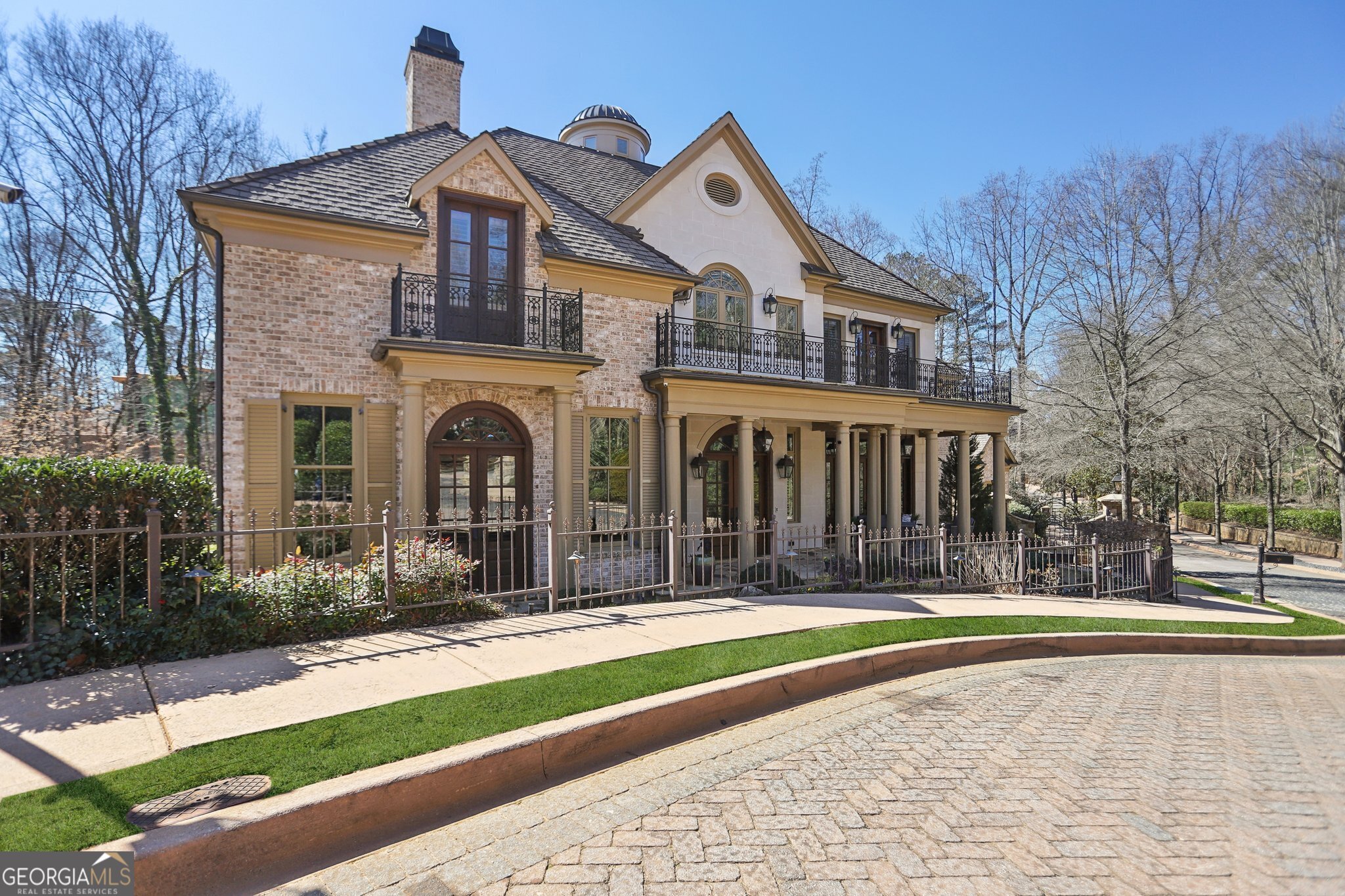440 Belada Boulevard