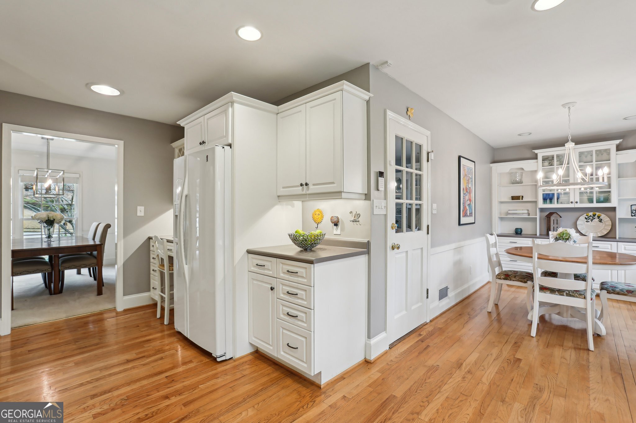 185 W Spalding Drive