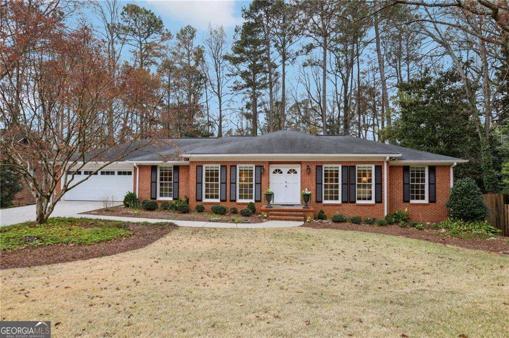 185 W Spalding Drive