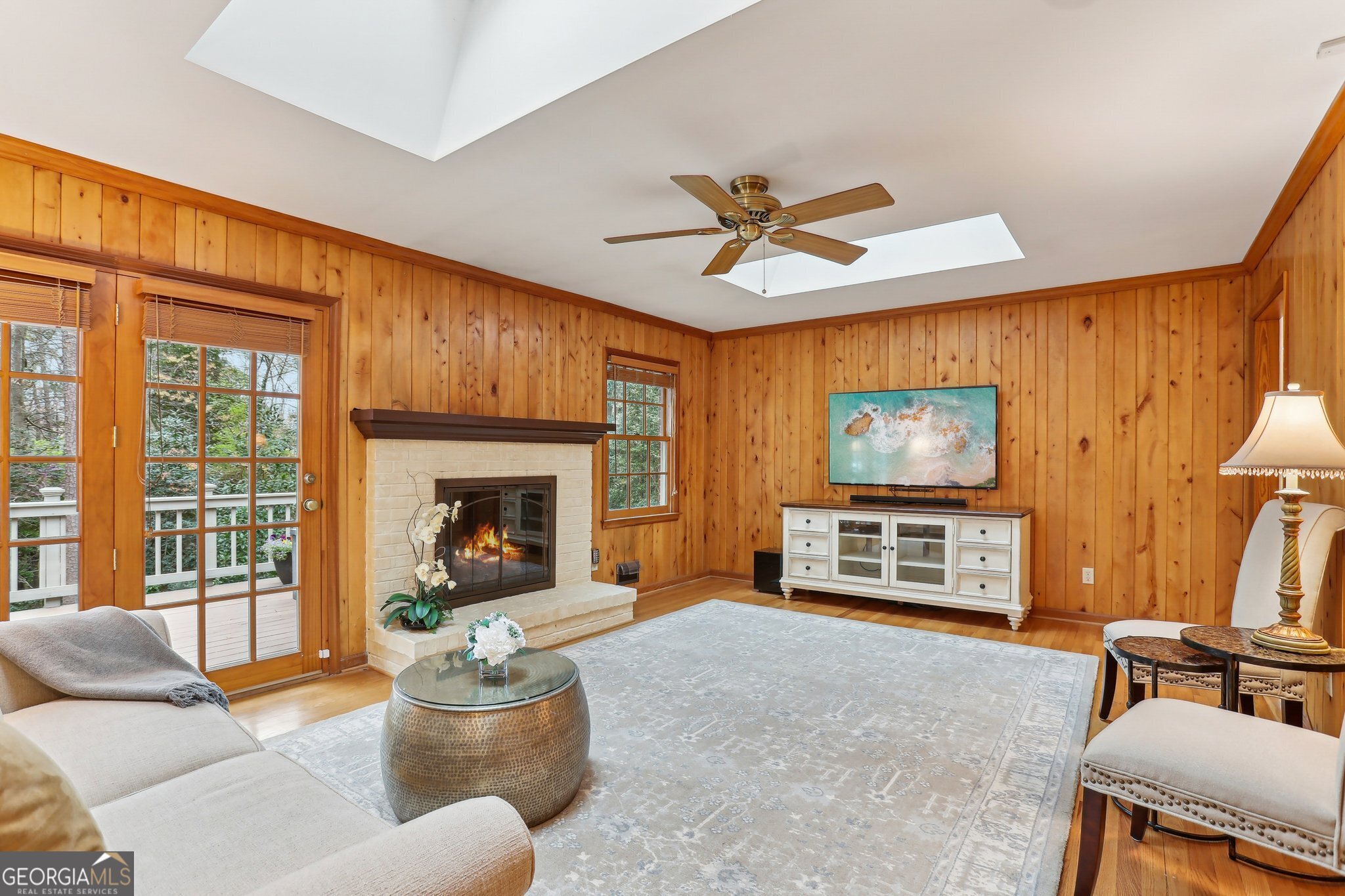 185 W Spalding Drive