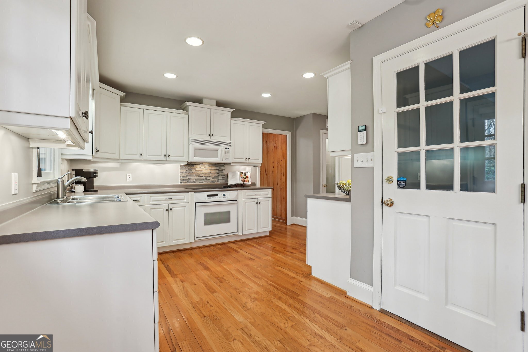 185 W Spalding Drive