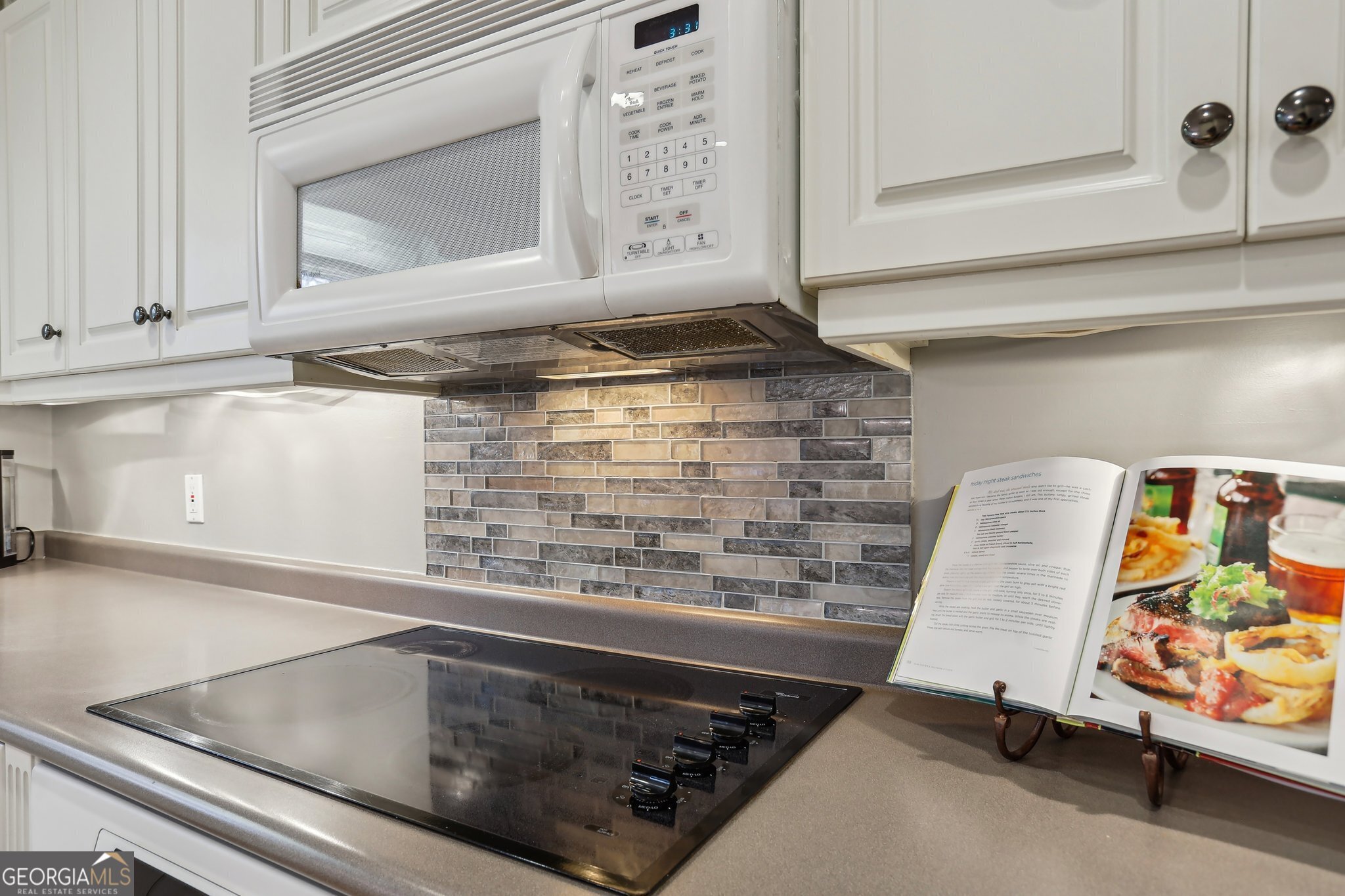 185 W Spalding Drive