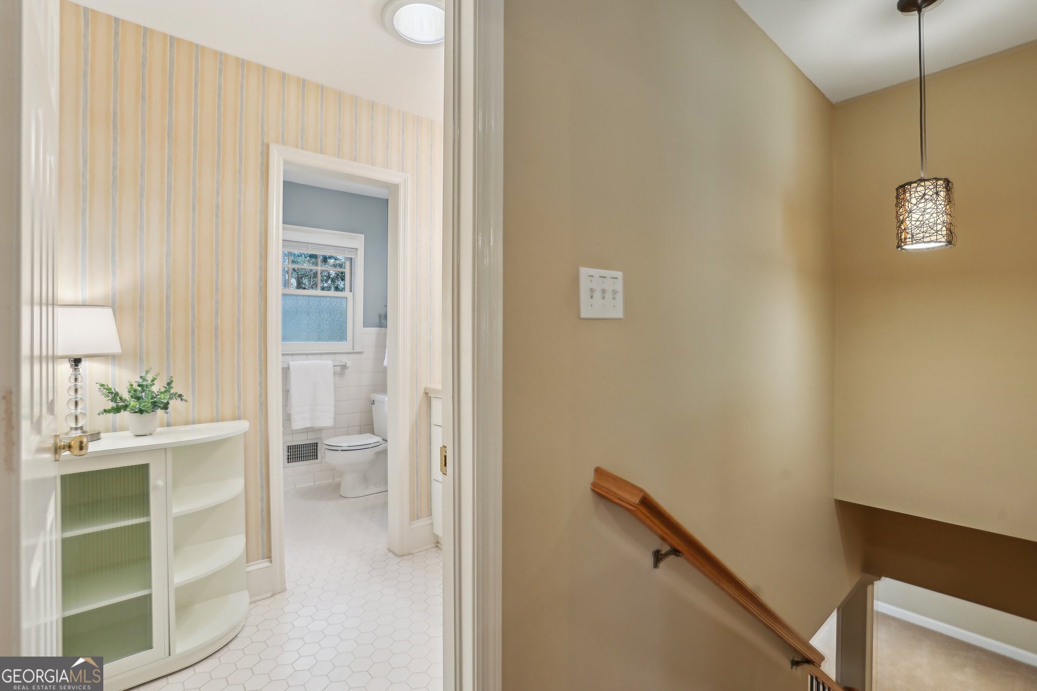 185 W Spalding Drive