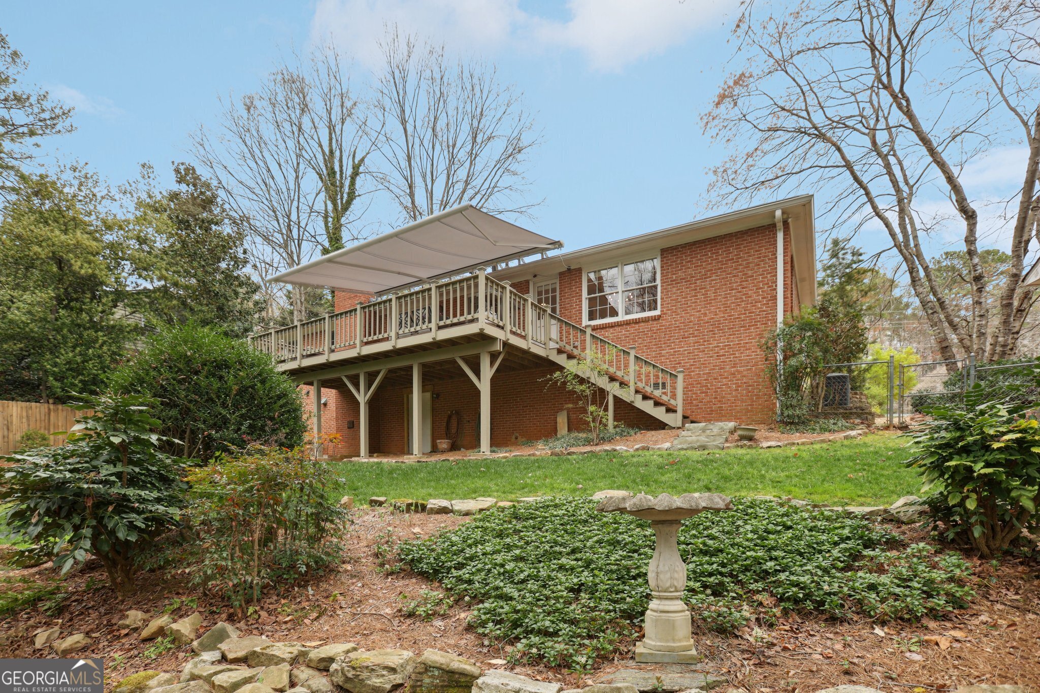 185 W Spalding Drive