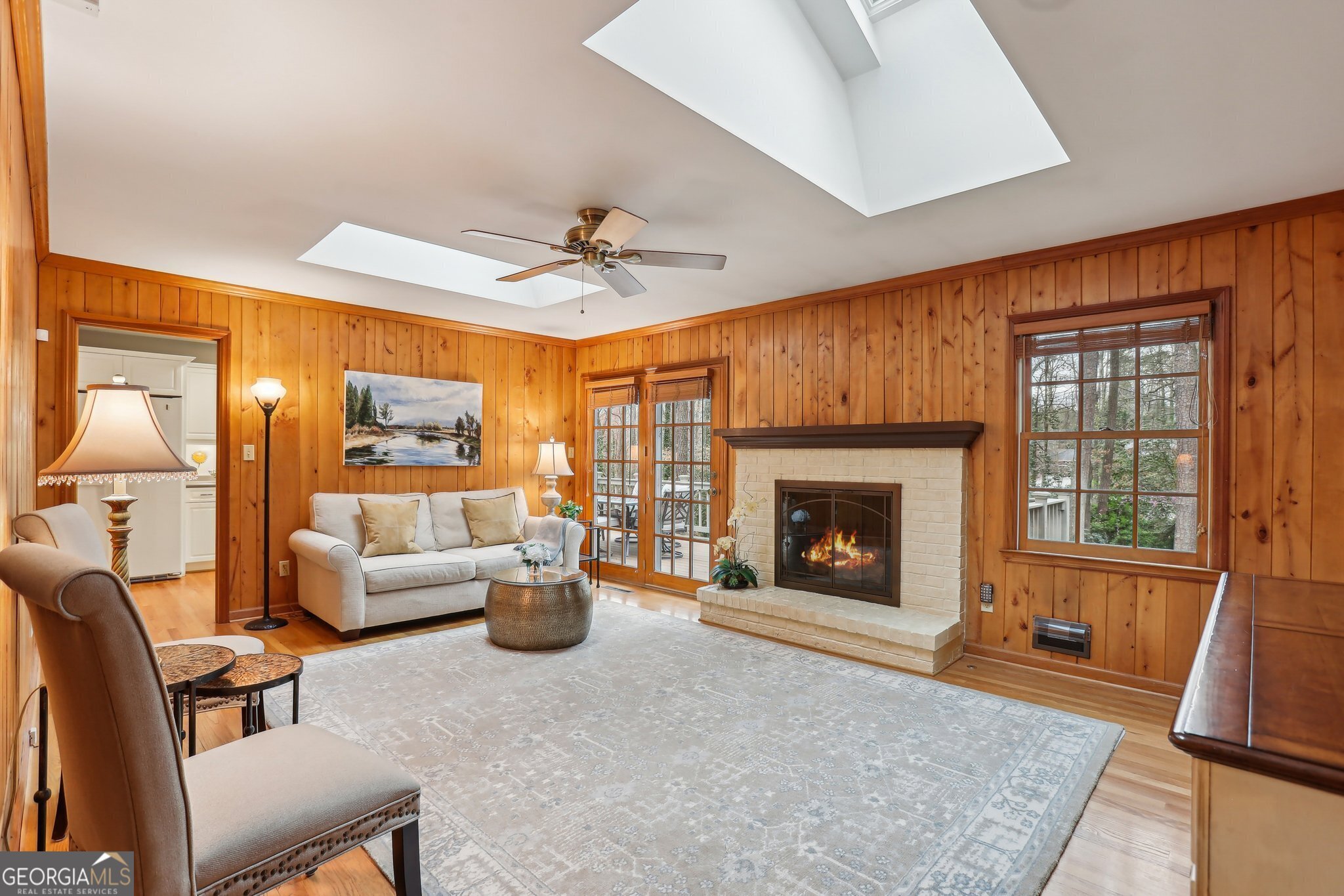 185 W Spalding Drive