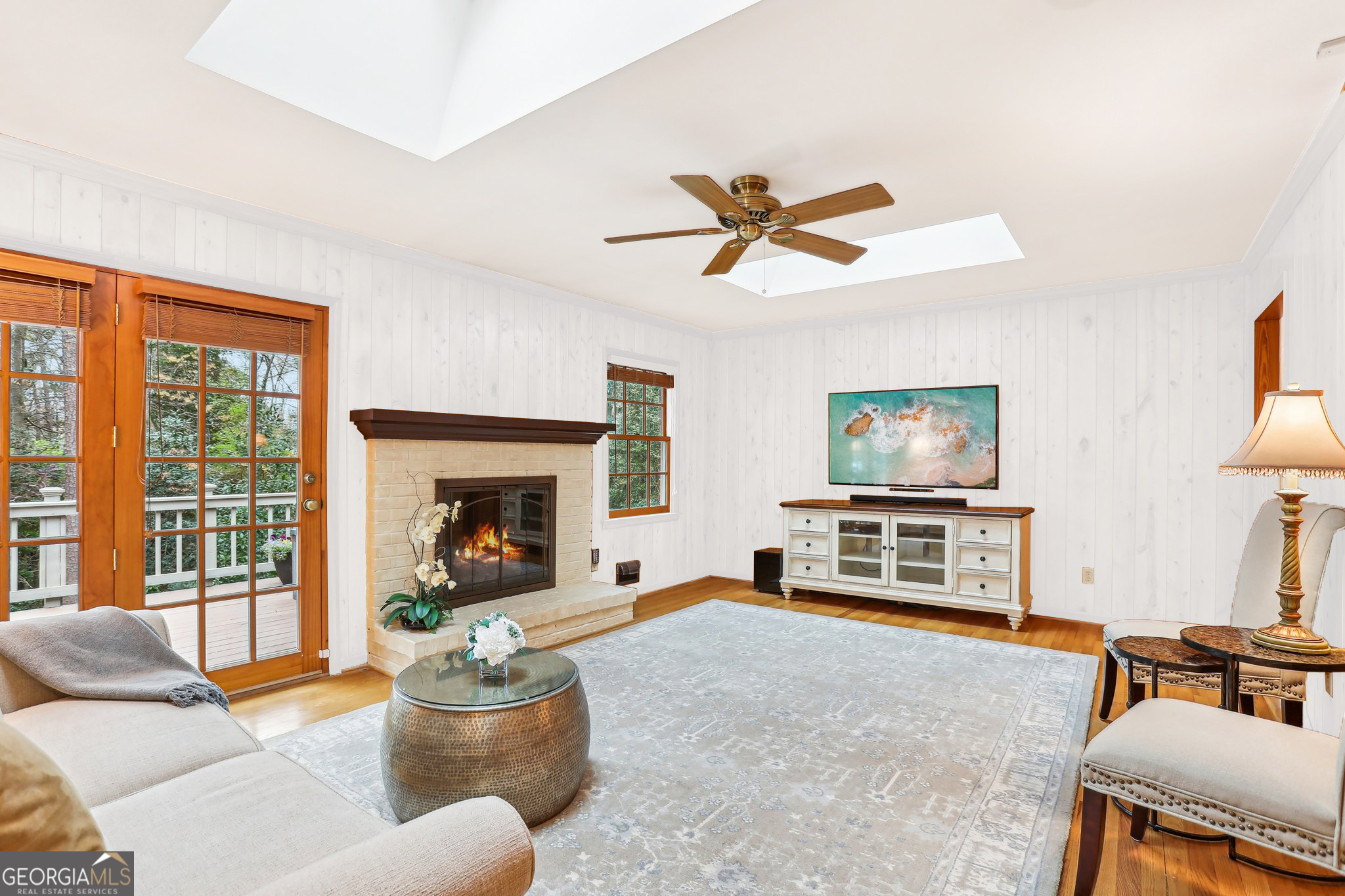 185 W Spalding Drive