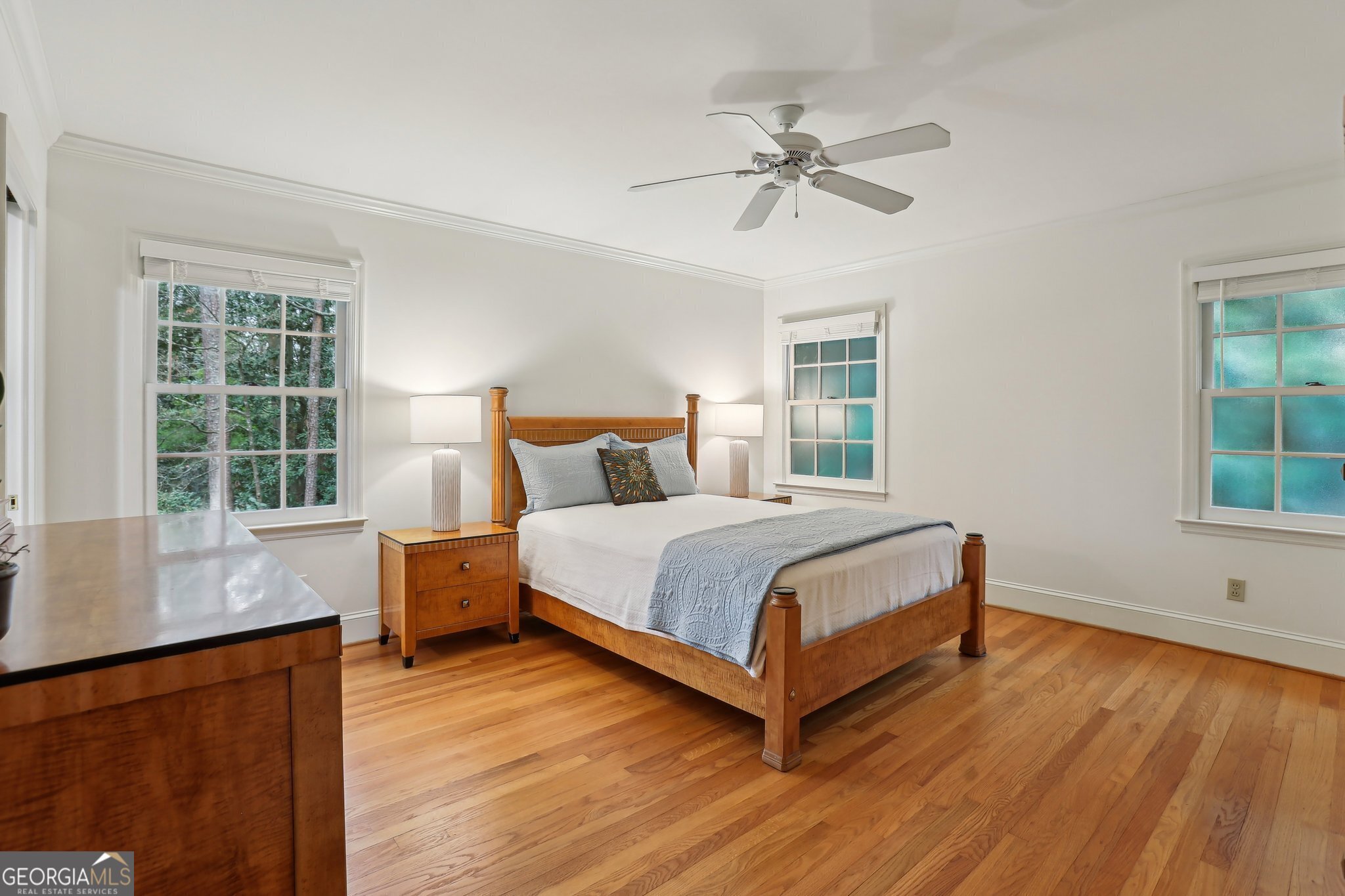 185 W Spalding Drive