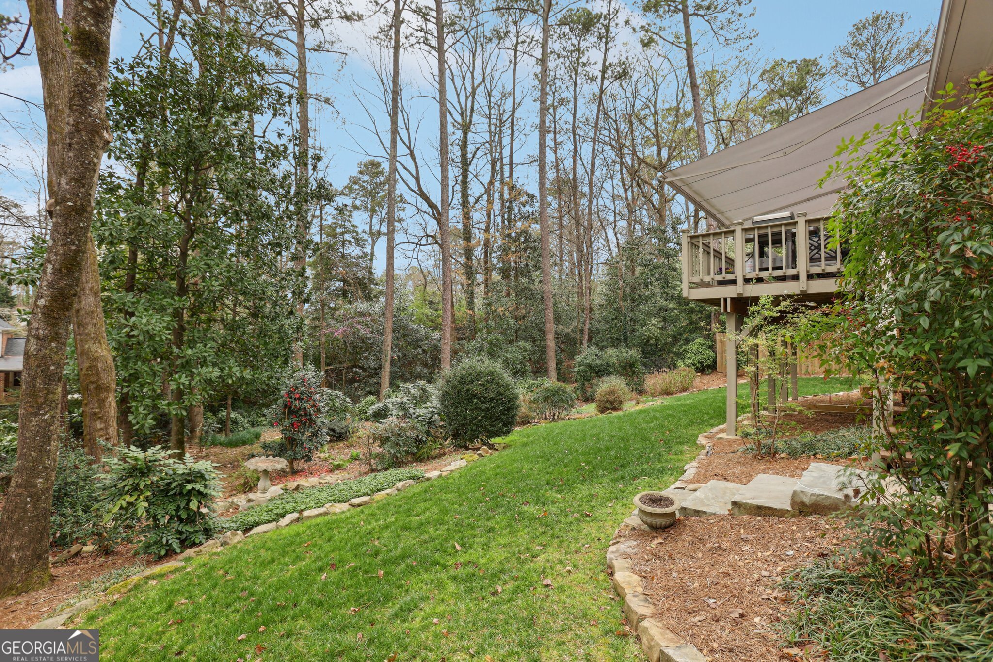 185 W Spalding Drive