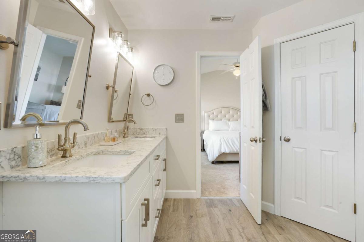 3511 Chattahoochee Summit Lane SE
