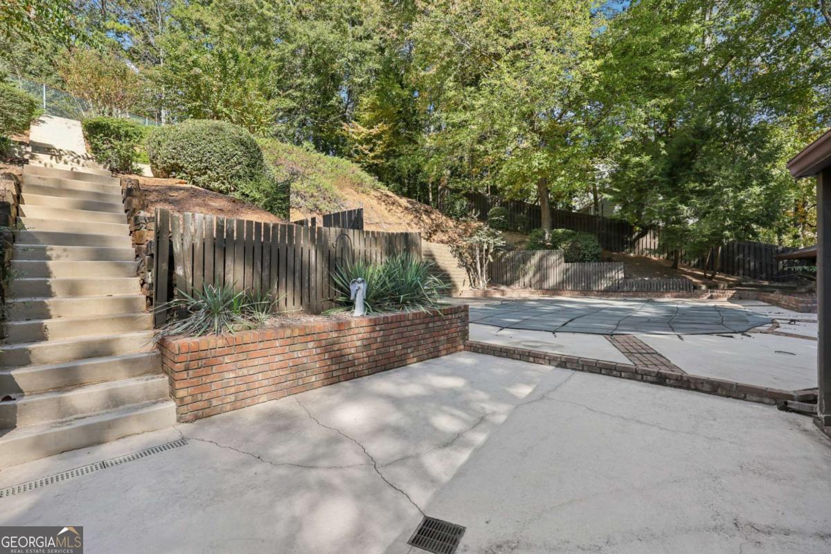 7080 Riverside Drive