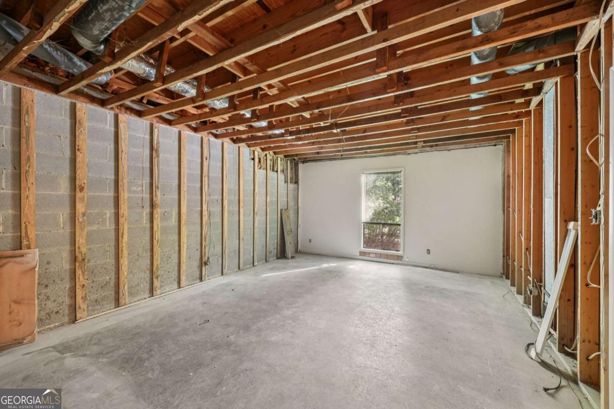 7080 Riverside Drive