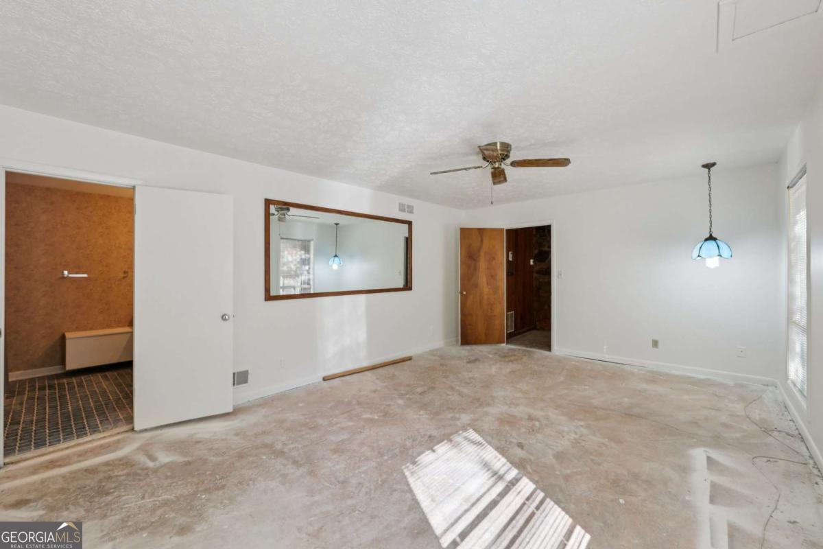 7080 Riverside Drive