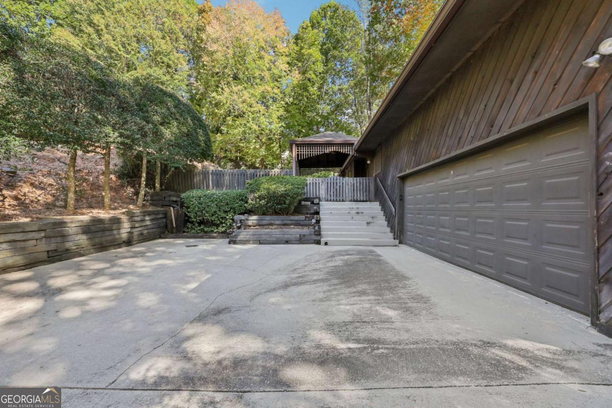 7080 Riverside Drive