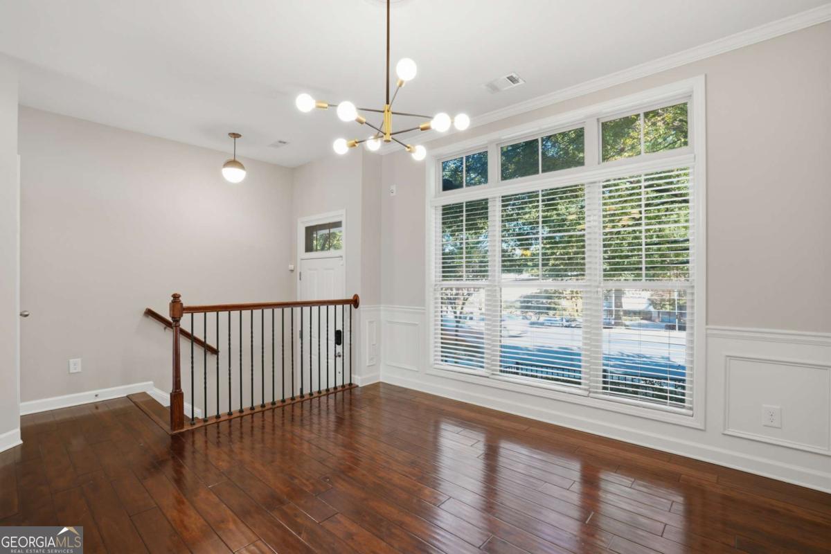 1221 Lavista Road NE