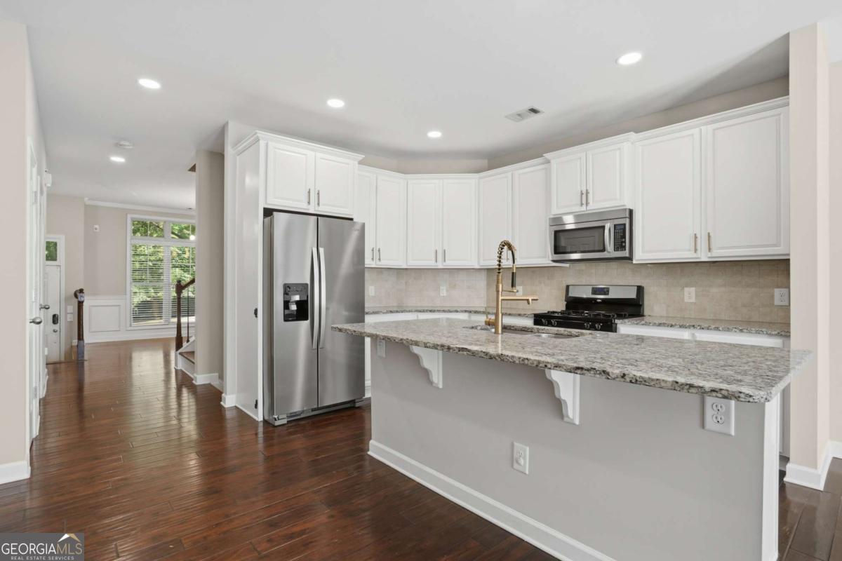 1221 Lavista Road NE