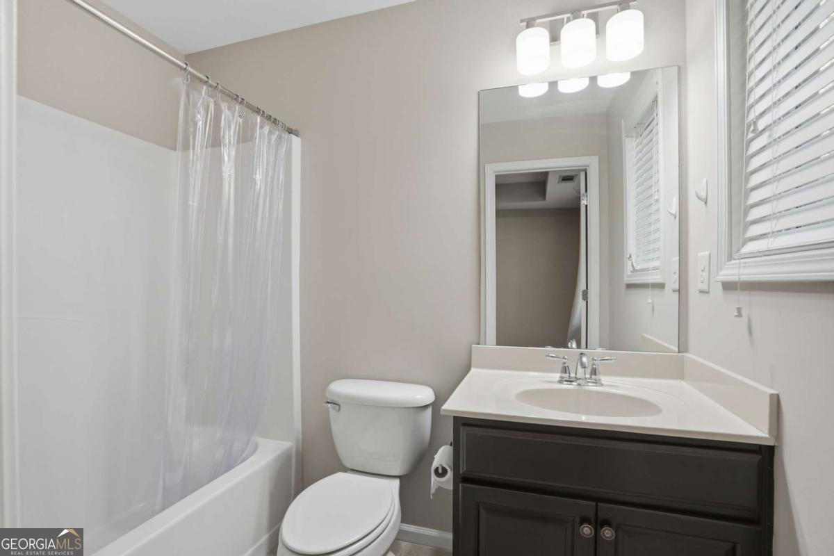 1221 Lavista Road NE