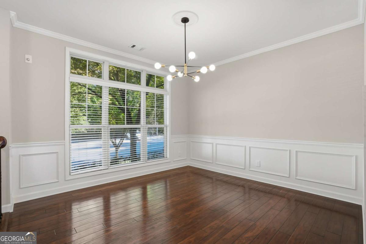 1221 Lavista Road NE