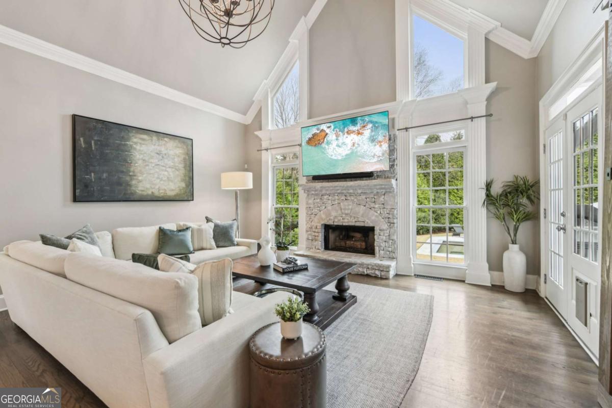 1135 Ascott Valley Drive