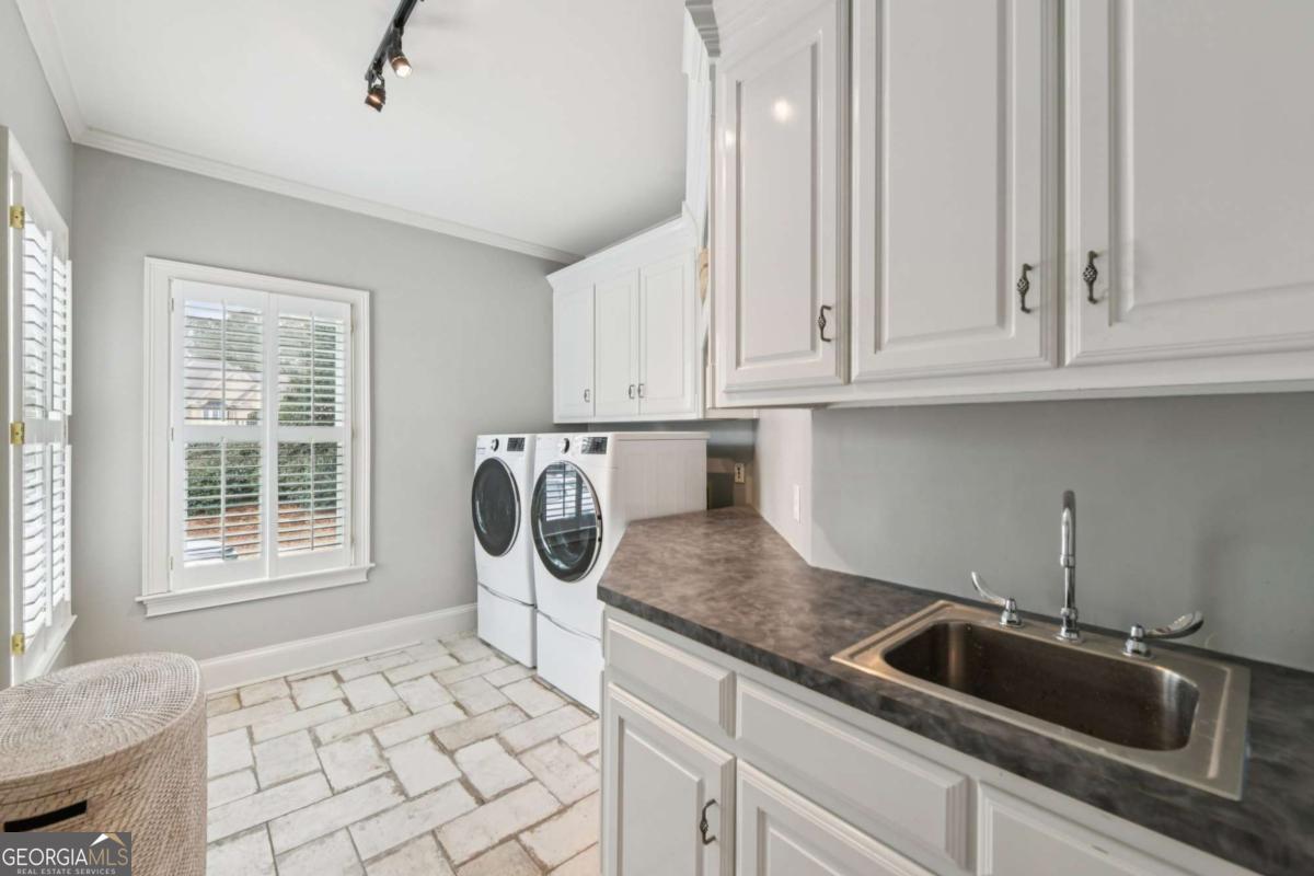 1135 Ascott Valley Drive