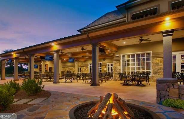 1135 Ascott Valley Drive