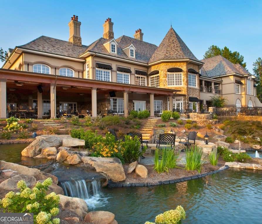 1135 Ascott Valley Drive