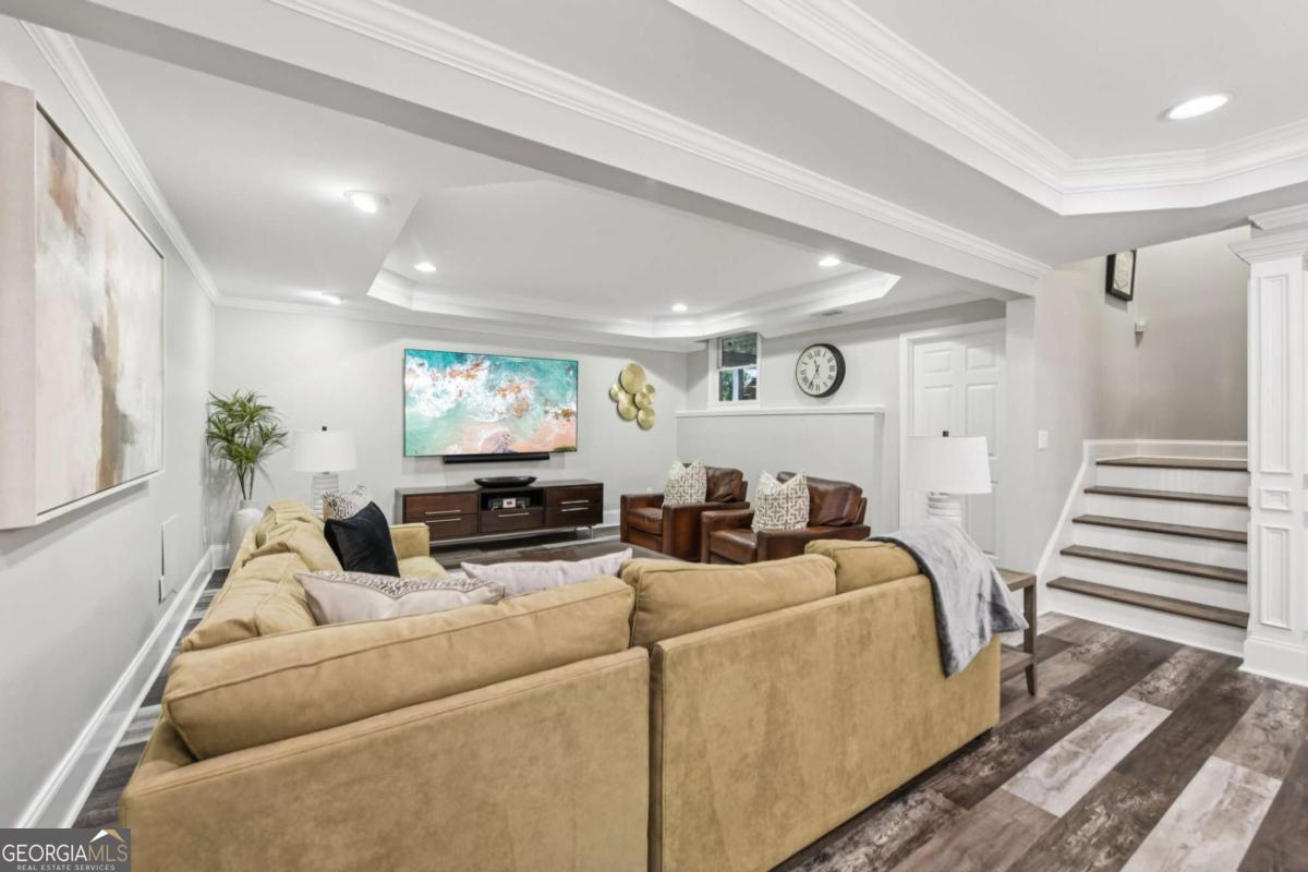 1135 Ascott Valley Drive