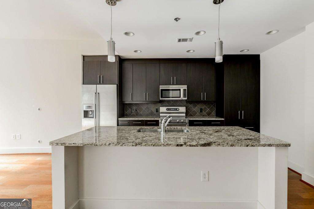 1080 Peachtree Street NE # 604