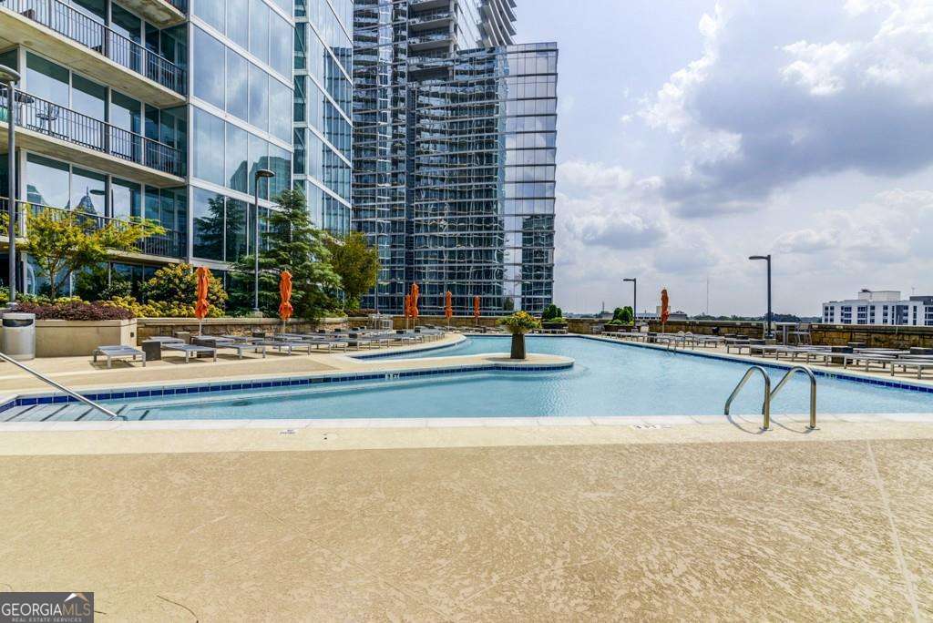 1080 Peachtree Street NE # 604