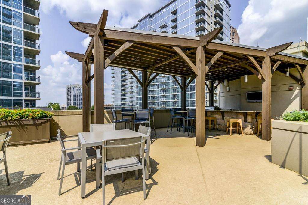 1080 Peachtree Street NE # 604