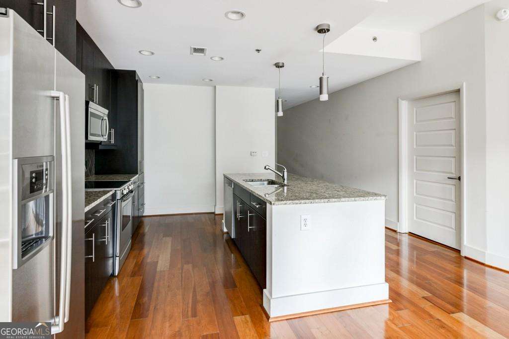 1080 Peachtree Street NE # 604