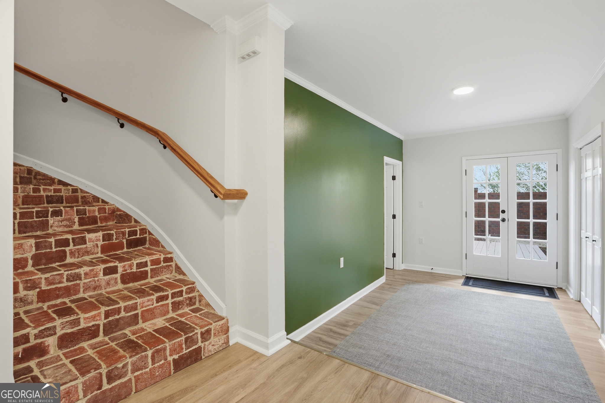 423 Jefferson Circle # 423