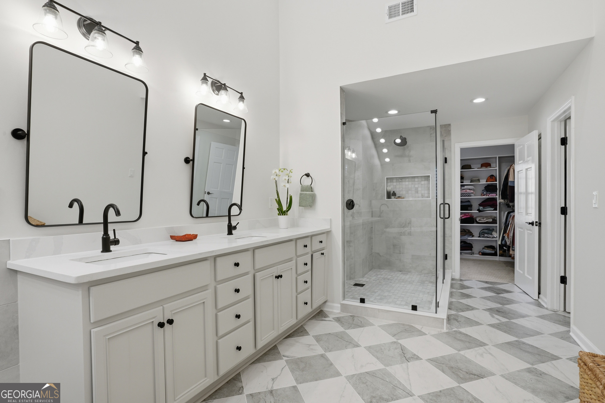 423 Jefferson Circle # 423