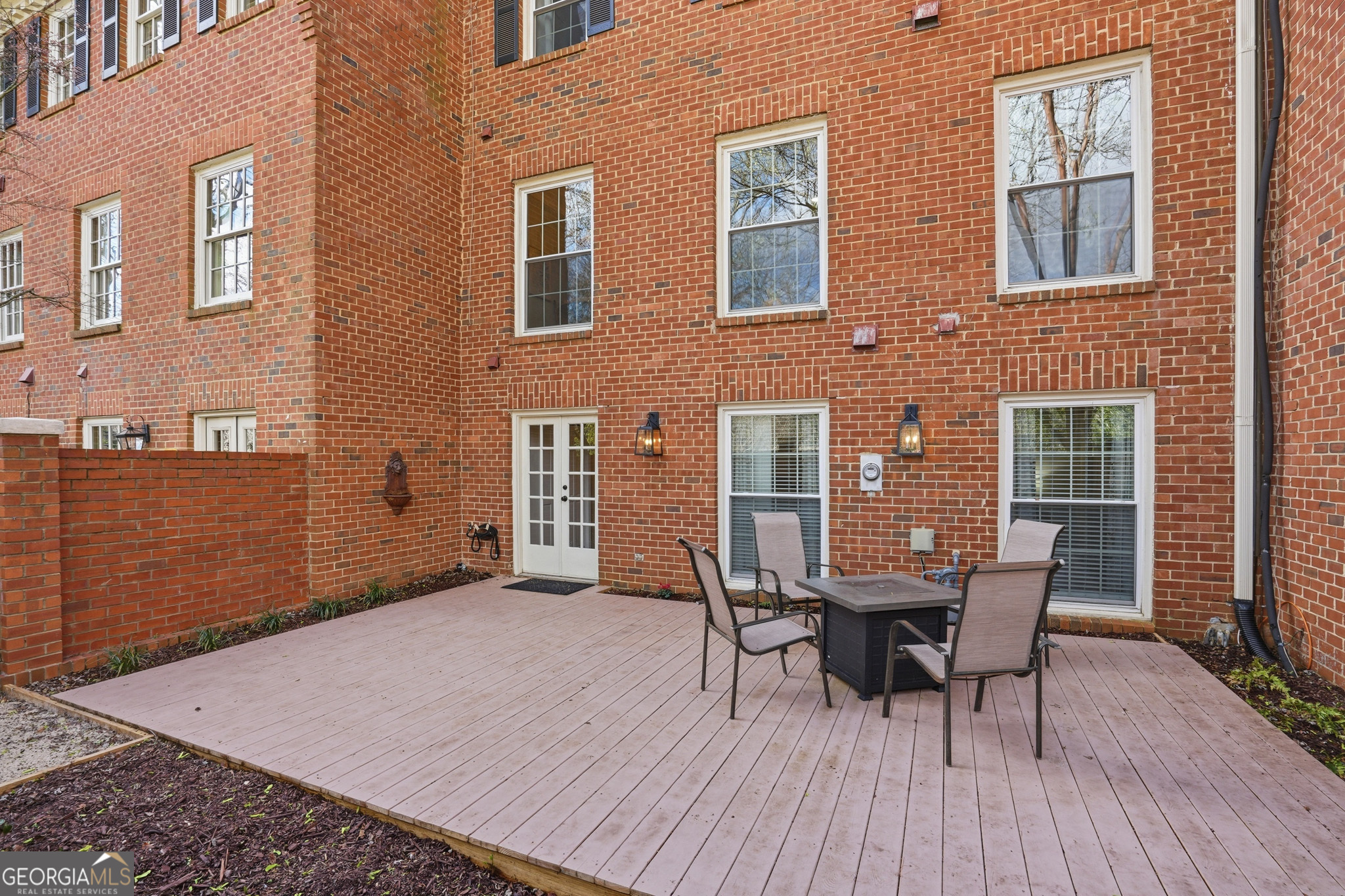 423 Jefferson Circle # 423