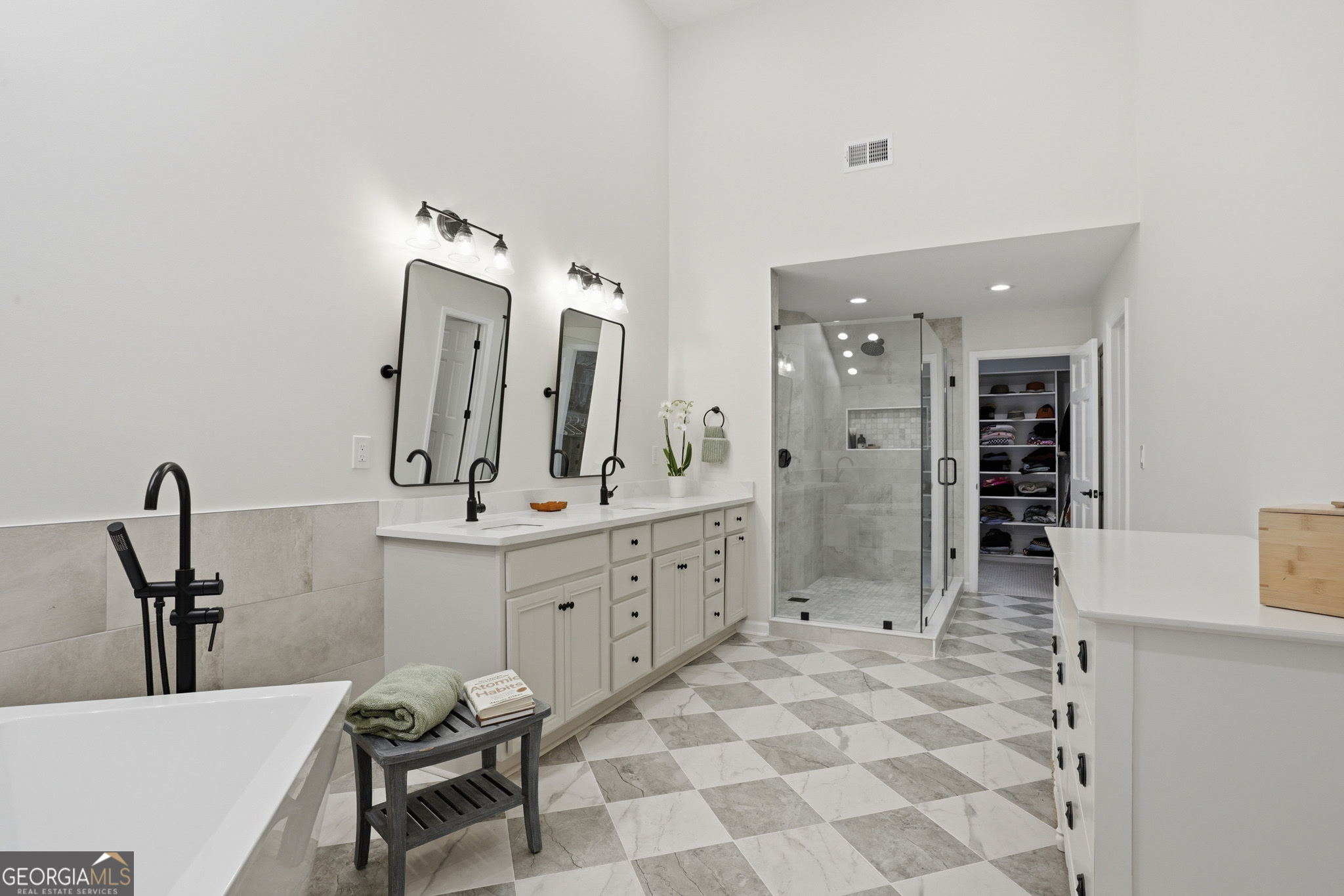 423 Jefferson Circle # 423