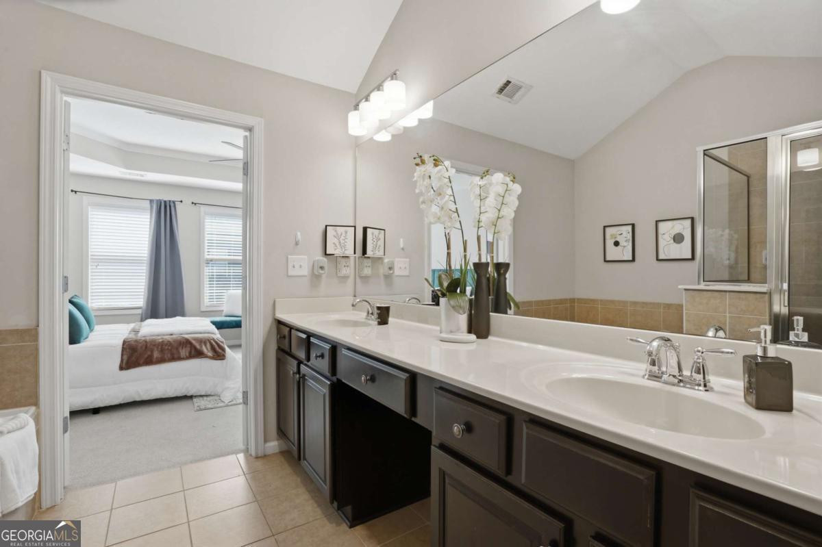 1221 Lavista Road NE