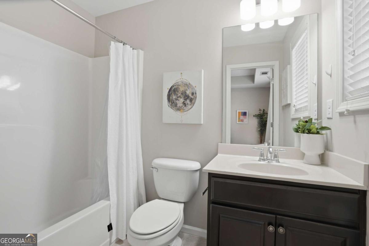 1221 Lavista Road NE