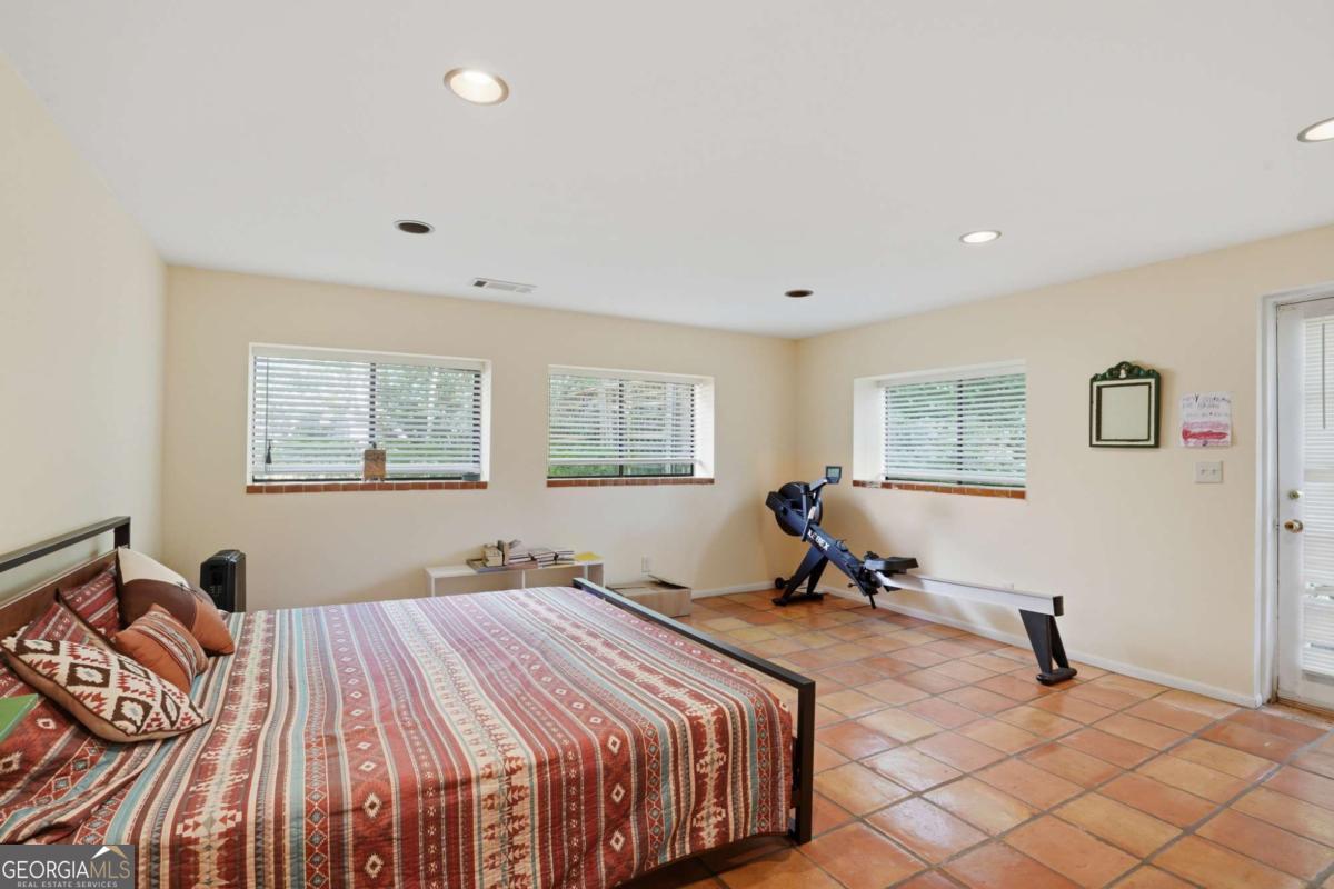 1180 Saint Andrews Circle