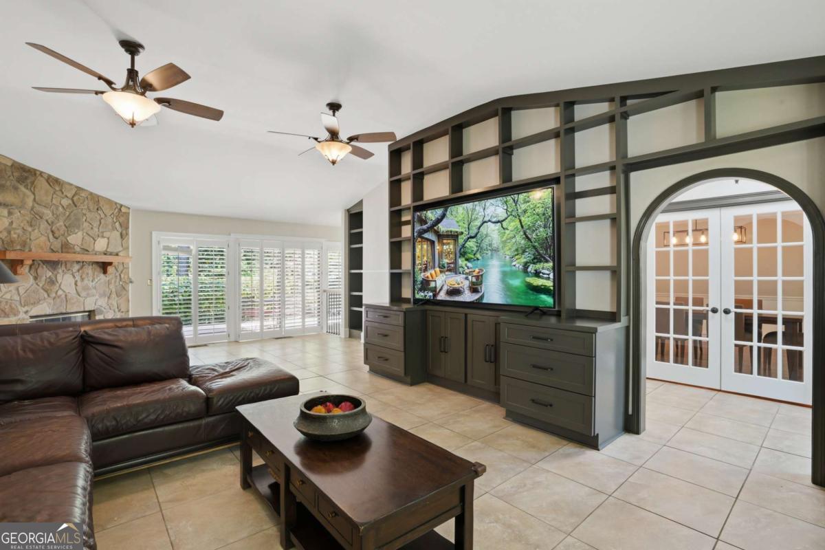 1180 Saint Andrews Circle