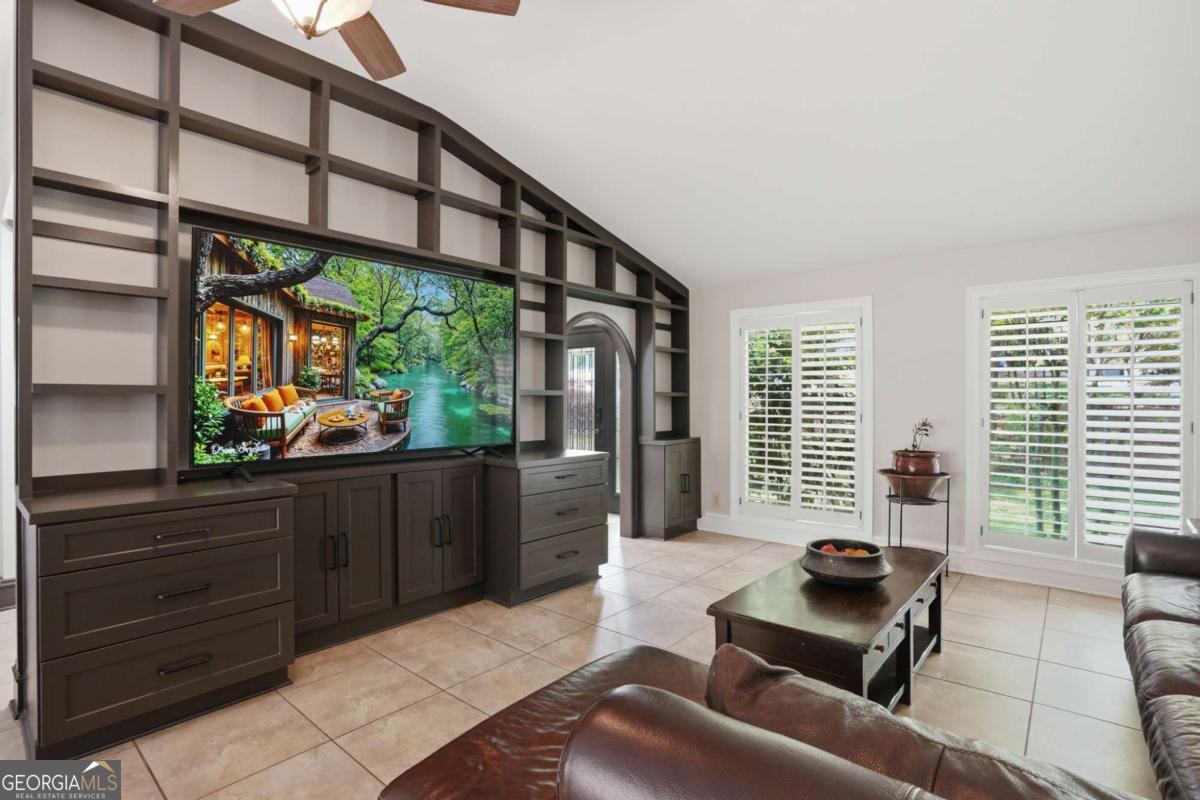 1180 Saint Andrews Circle
