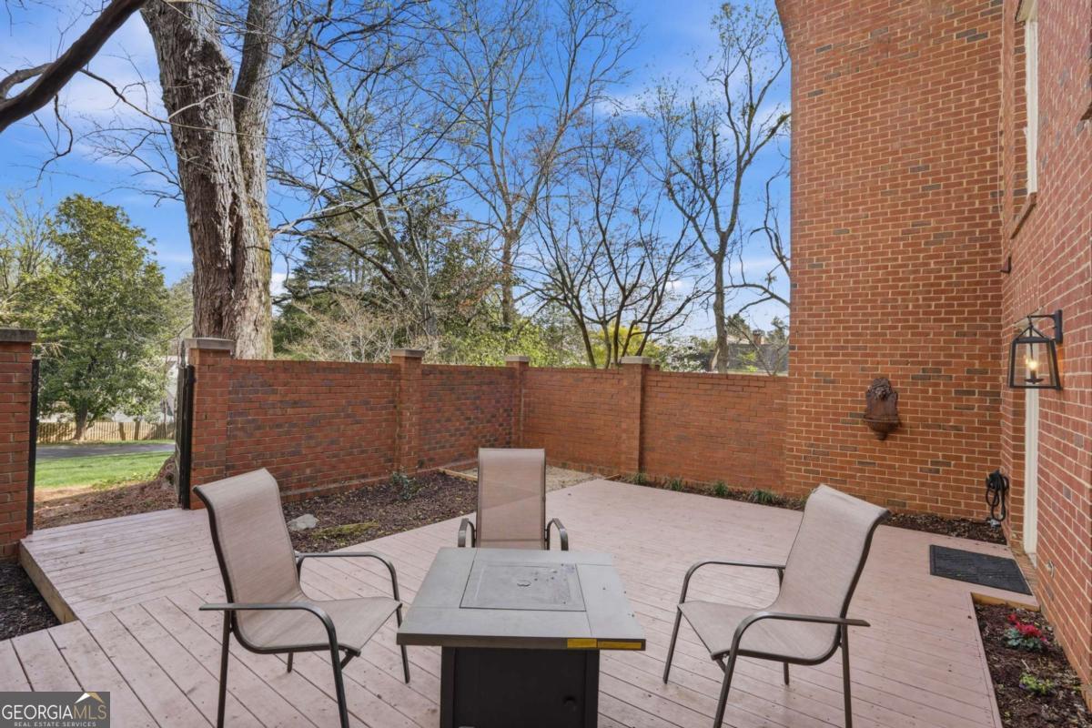423 Jefferson Circle