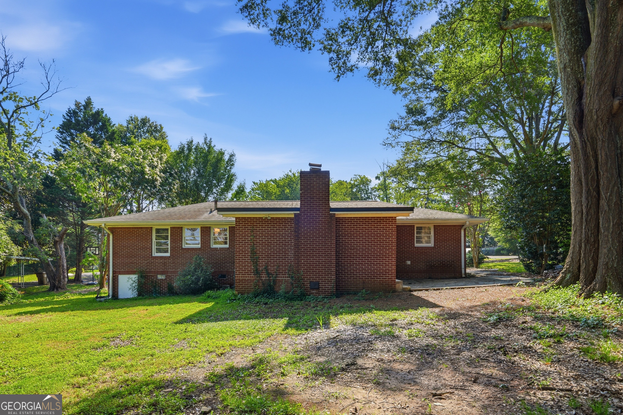 2675 Fraser Road